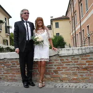 https://casa-degli-amici.hotelinveneto.com