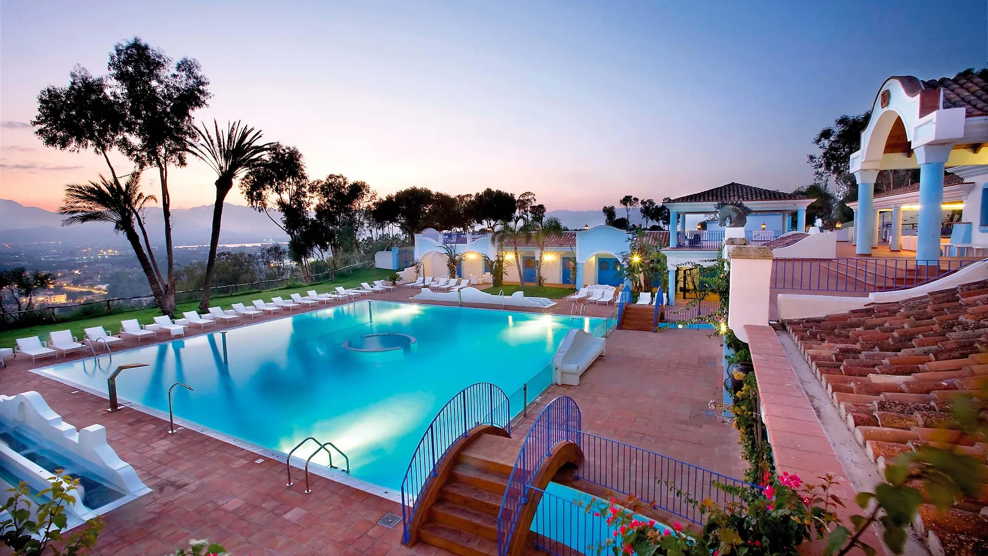 Hotel blau monte turri à Àrbatax